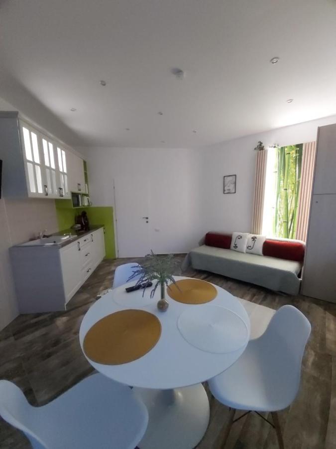Accent House Appartement Deva Buitenkant foto